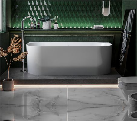 Плюсы и минусы пристенных ванных: как выбрать идеальную модель?